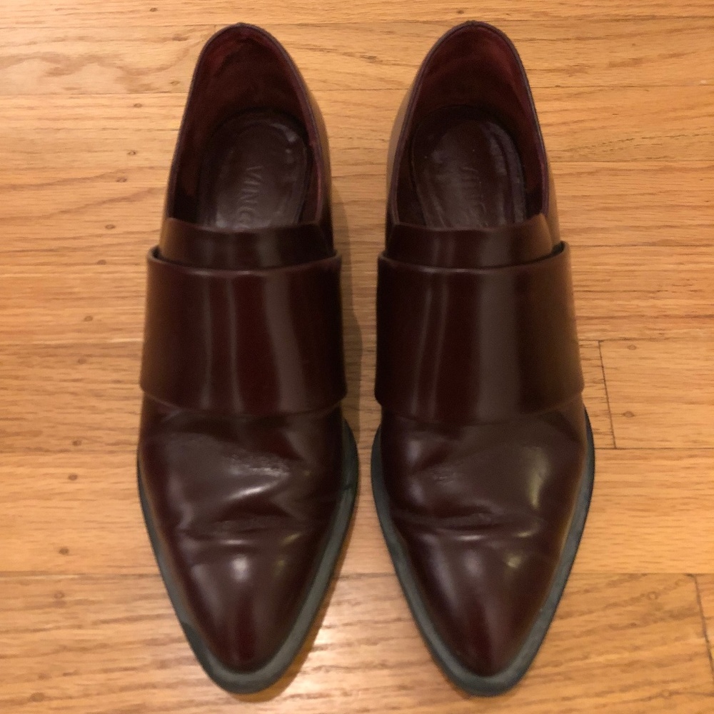 Vince, deep red, Size 6